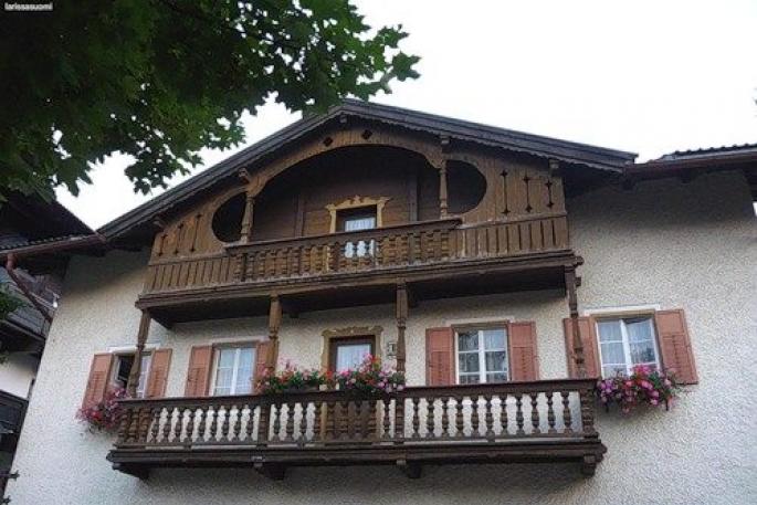 Balconi in una casa privata: caratteristiche del design